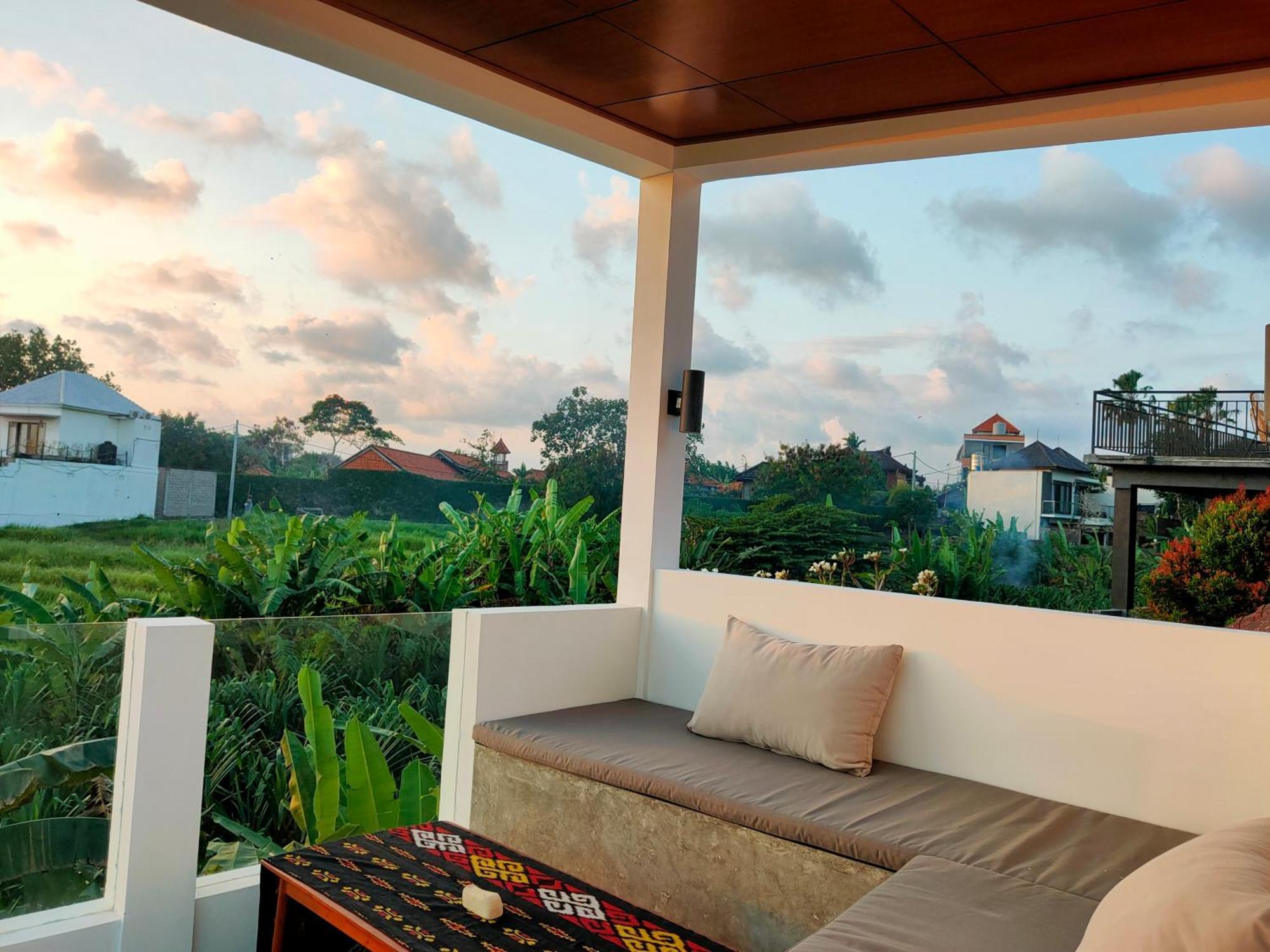Alunan Villa - Canggu Exterior photo